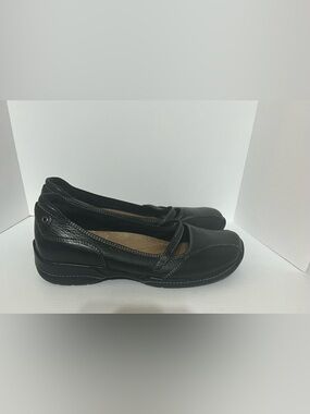 Strictly Comfort Black Leather Mary Jane Shoes - Size 9